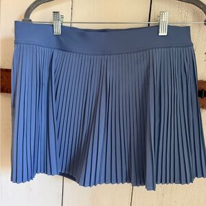 Lululemon Pleated Blue Women's golf/tennis skirt